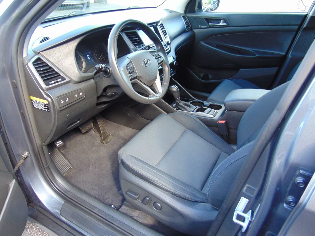 Used 2018 Hyundai Tucson Value w/ Cargo Package AWD/4WD image 2