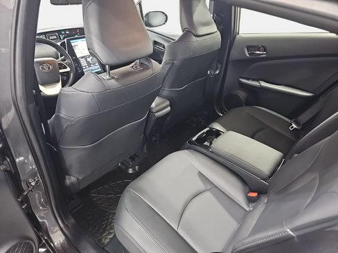Used 2018 Toyota Prius Prime Advanced FWD image 13