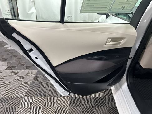 Used 2026 Toyota Corolla LE FWD image 15