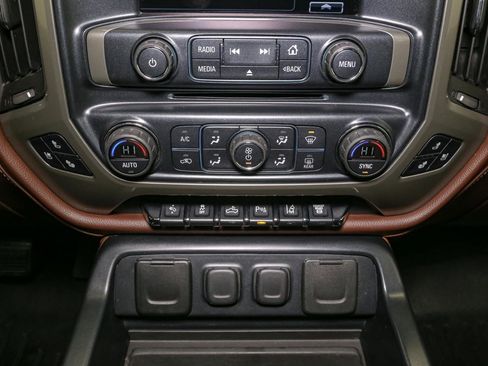 Used 2016 Chevrolet Silverado 3500 High Country image 31