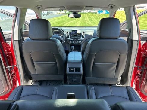 Used 2024 Chevrolet Equinox Premier FWD image 30