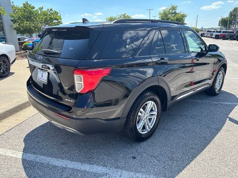 Used 2024 Ford Explorer XLT w/ Equipment Group 202A AWD/4WD image 30