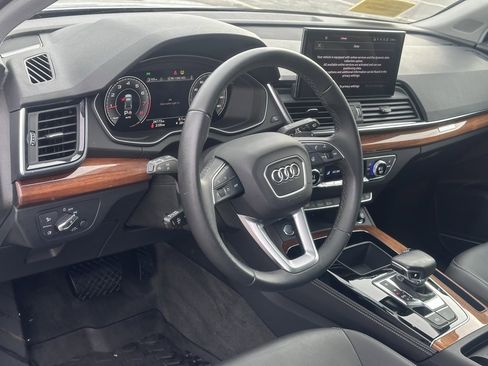 Used 2023 Audi Q5 2.0T Premium Plus w/ Premium Plus Package image 11