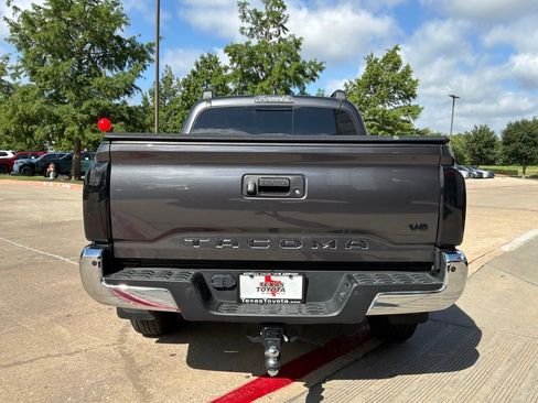 Used 2023 Toyota Tacoma SR5 RWD image 7