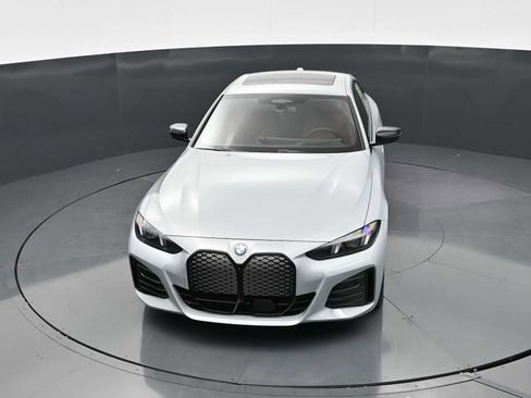 New 2026 BMW i4 eDrive40 w/ M Sport Package RWD image 18