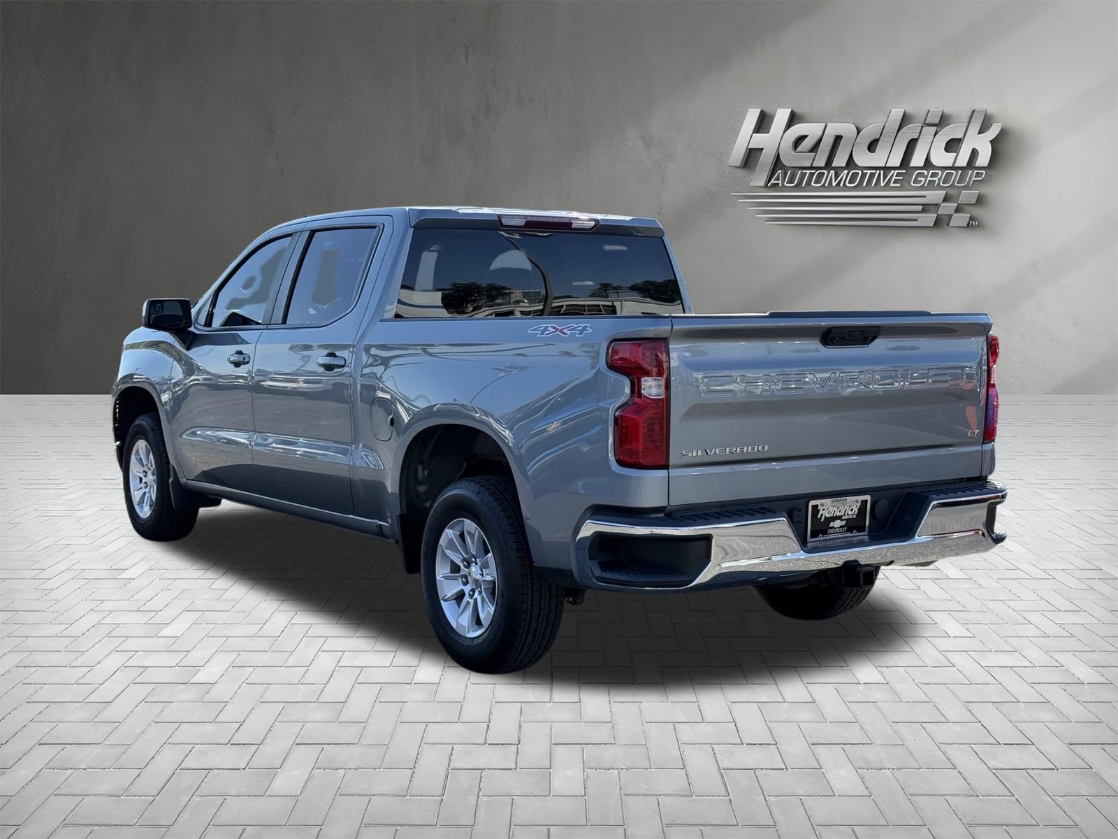 Used 2023 Chevrolet Silverado 1500 LT AWD/4WD image 8