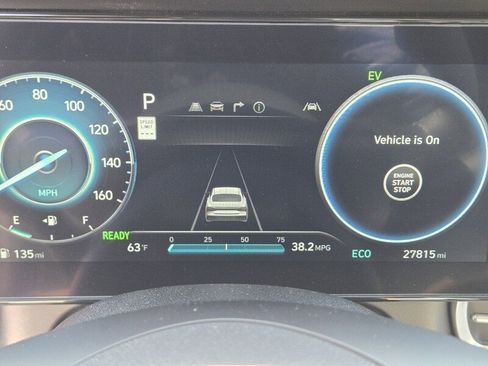 Used 2024 Hyundai Elantra Limited FWD image 24