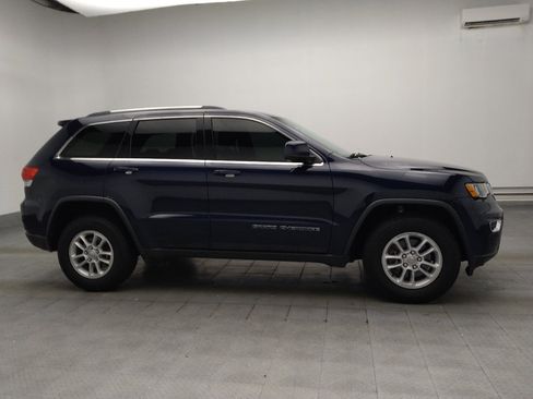 Used 2018 Jeep Grand Cherokee Laredo AWD/4WD image 11