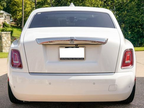 Used 2020 Rolls-Royce Phantom Sedan RWD image 7
