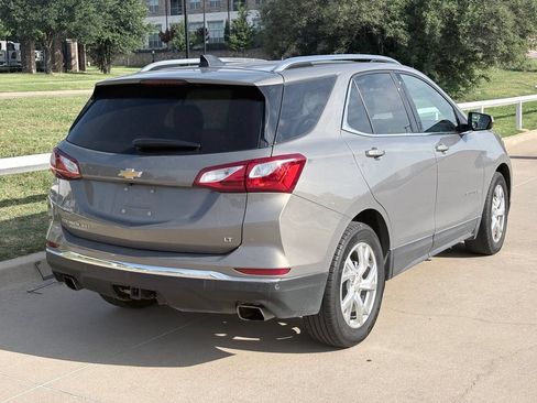Used 2019 Chevrolet Equinox LT FWD image 4