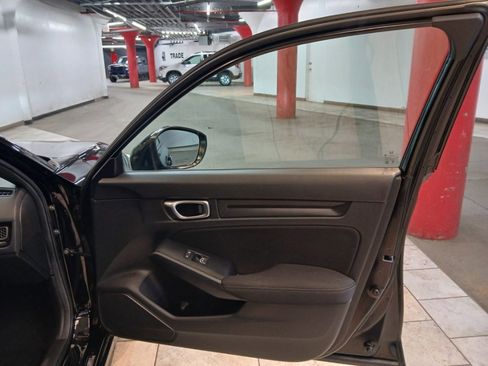 Used 2025 Honda Civic Sport image 24