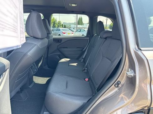 Used 2025 Subaru Forester Premium AWD/4WD image 13