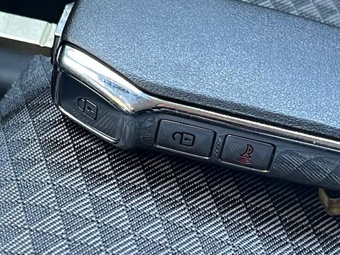 Used 2025 Kia Soul LX w/ LX Technology Package FWD image 27
