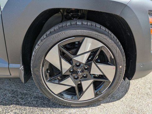 New 2026 Hyundai Kona Limited FWD image 9