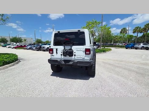 Used 2022 Jeep Wrangler Unlimited Sport w/ Sun And Sound Package AWD/4WD image 42