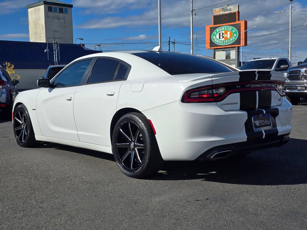 Used 2017 Dodge Charger R/T RWD image 8