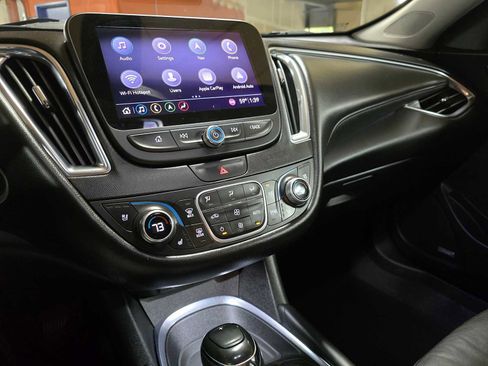 Used 2020 Chevrolet Malibu Premier image 29