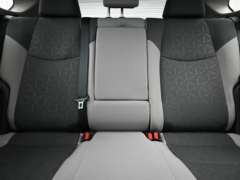 Used 2021 Toyota RAV4 XLE image 26