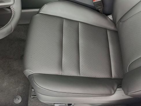 New 2026 Nissan Rogue SV FWD image 18