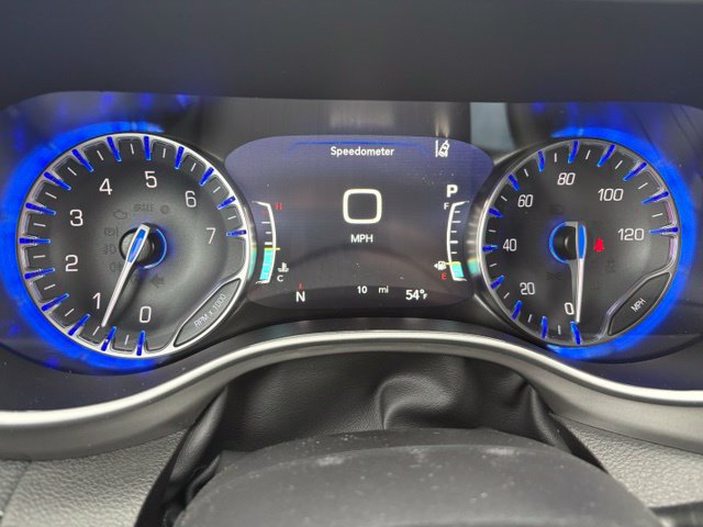 New 2027 Chrysler Pacifica Select FWD image 26