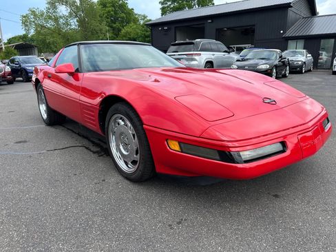 Used 1992 Chevrolet Corvette Coupe RWD image 1