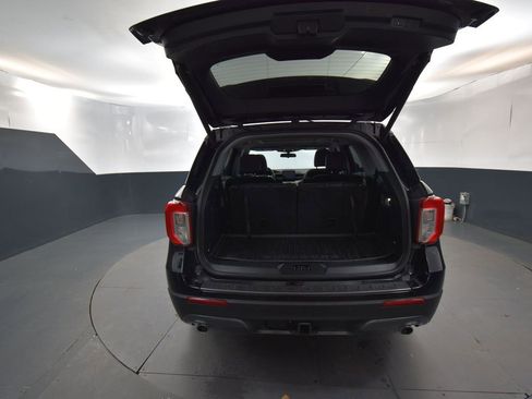 Certified 2023 Ford Explorer XLT w/ Equipment Group 202A image 11