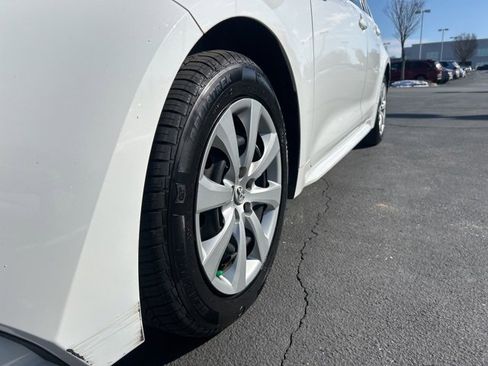 Used 2022 Toyota Corolla LE image 10