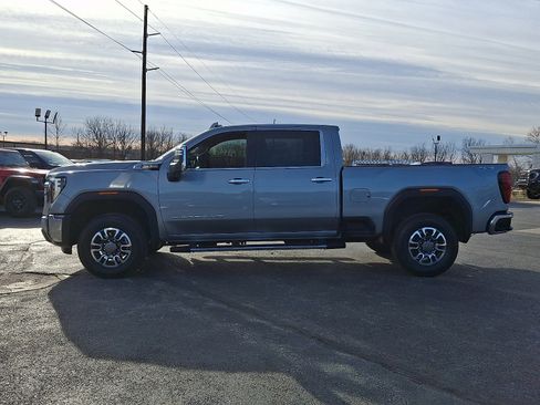 Certified 2025 GMC Sierra 2500 SLT w/ SLT Convenience Package image 4