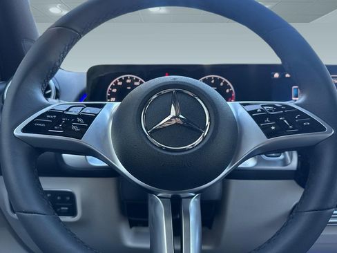 New 2025 Mercedes-Benz GLB 250 250 image 14