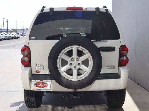 Used 2005 Jeep Liberty Limited AWD/4WD image 4