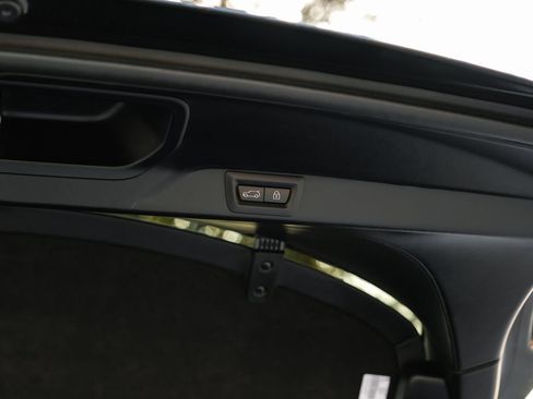 Used 2021 Rolls-Royce Cullinan AWD/4WD image 63