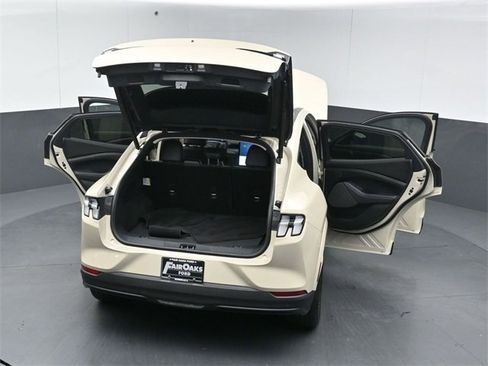 Used 2025 Ford Mustang Mach-E Premium image 55