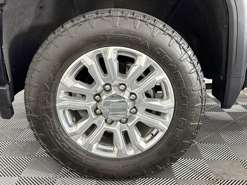 Used 2021 GMC Sierra 3500 Denali w/ Denali Ultimate Package image 36