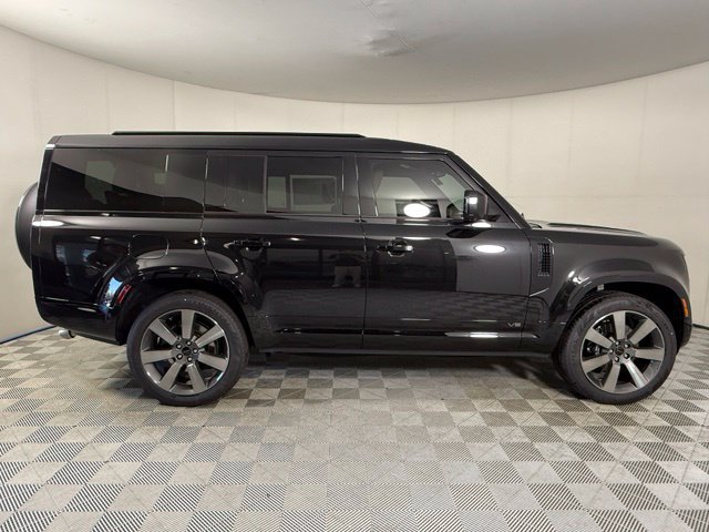 New 2026 Land Rover Defender 130 V8 AWD/4WD image 9