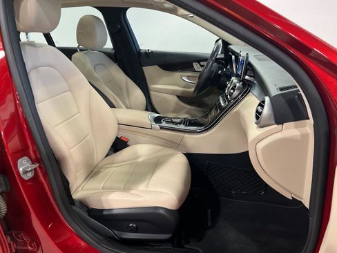 Used 2018 Mercedes-Benz C 300 4MATIC Sedan image 37