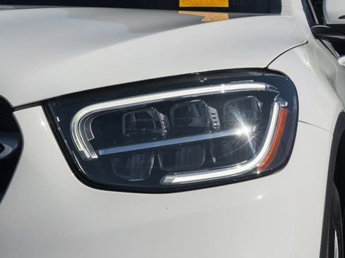 Used 2022 Mercedes-Benz GLC 300 4MATIC image 15