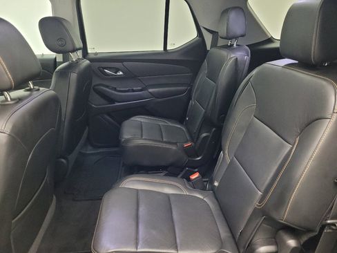 Used 2019 Chevrolet Traverse LT w/ LT Premium Package AWD/4WD image 18