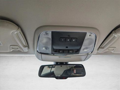 Used 2022 Chrysler 300 Touring L w/ Comfort Group RWD image 20