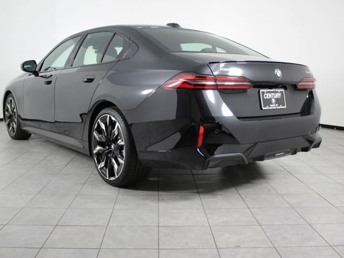 New 2026 BMW 540i xDrive w/ M Sport Package image 3