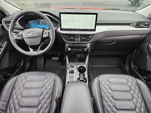 Used 2024 Ford Escape SE w/ PHEV Premium Package image 13