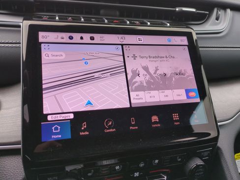 New 2025 Jeep Grand Cherokee Limited w/ Luxury Tech Group II image 12