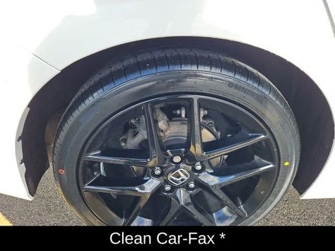 Used 2023 Honda Civic Sport image 9