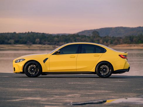 Used 2026 BMW M3 Competition w/ M Carbon Exterior Package AWD/4WD image 28