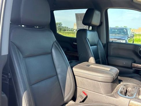 Used 2019 Chevrolet Silverado 1500 LT Trail Boss AWD/4WD image 21