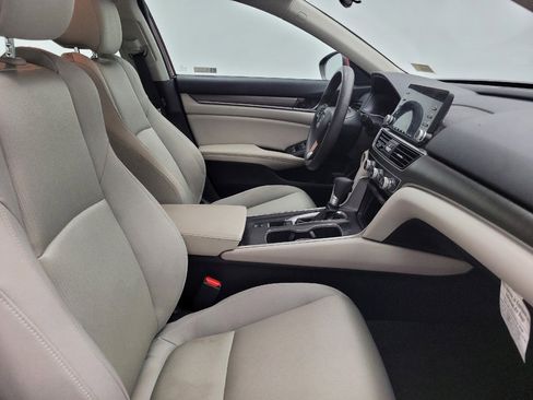 Used 2020 Honda Accord LX image 21
