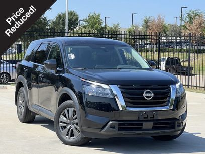 Used 2023 Nissan Pathfinder S