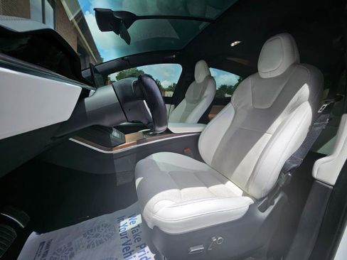 Used 2022 Tesla Model X AWD/4WD image 35