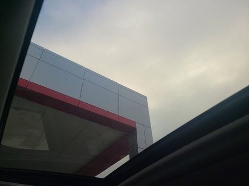 Used 2019 Toyota Highlander XLE image 32