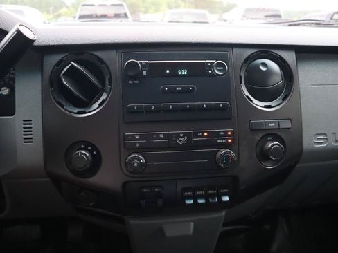 Used 2015 Ford F550 4x4 Crew Cab Super Duty image 10