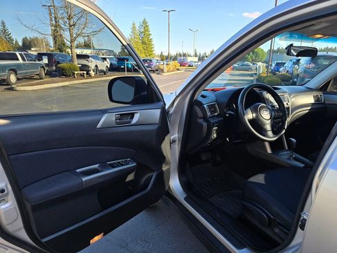 Used 2011 Subaru Forester 2.5X AWD/4WD image 7